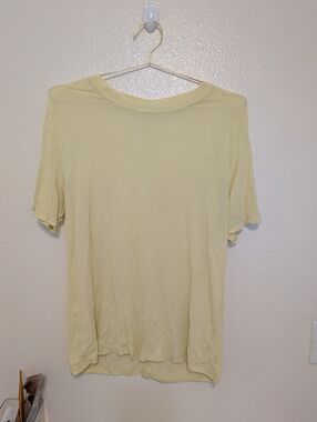 Lululemon T Shirt